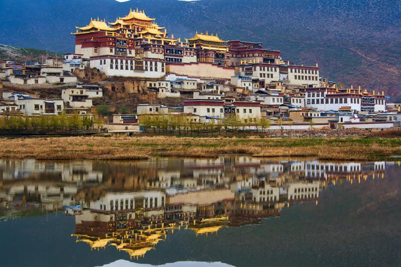 #8 The Ganden Sumtsenling Monastery, Tibet #8 The Ganden Sumtsenling Monastery, Tibet