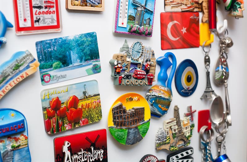 #5 Are there any large collections of fridge magnets? Culture Story: fridge magnets collection memomagnetist
