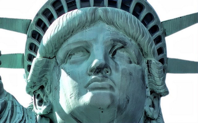 How many spikes are on the Statue of Liberty?