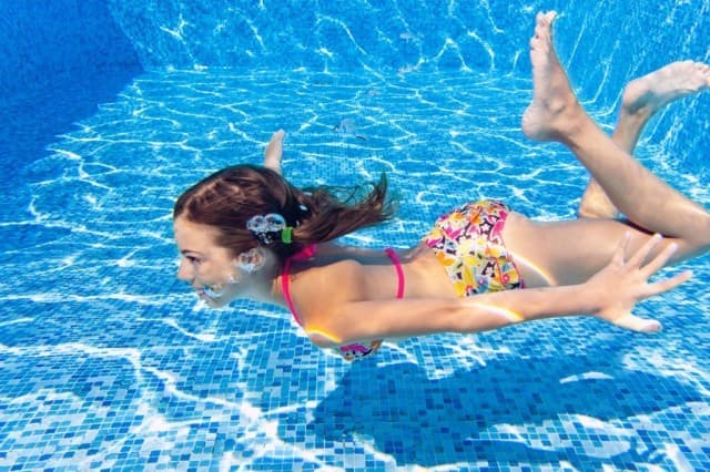 Science Trivia Question: What solution in the USA is most commonly used to purify swimming pool water? Science Trivia Question: What solution in the USA is most commonly used to purify swimming pool water?
