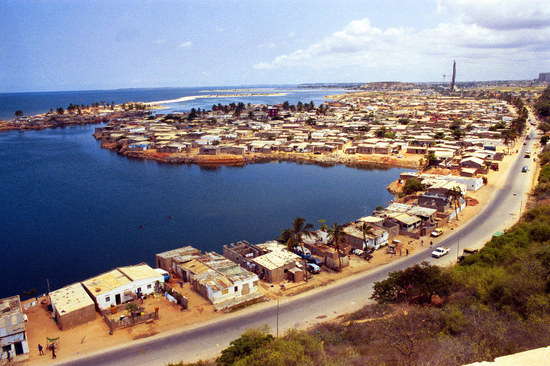 Which language is the official language in Angola? Which language is the official language in Angola?