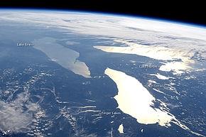 What is the only Great Lake that does not border Canada?