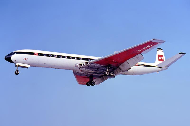 What was the first production commercial jetliner? What was the first production commercial jetliner?