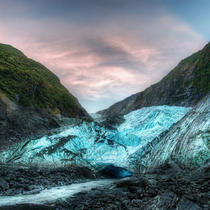 Which country is the Franz Josef Glacier located in?