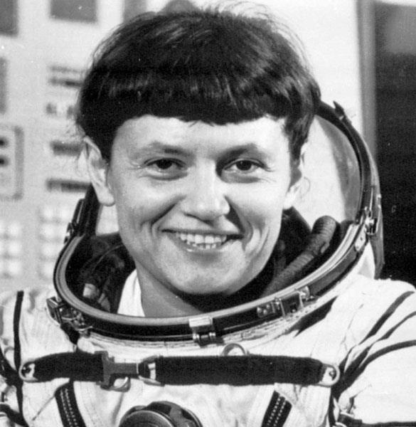 Who was the first woman to perform a space walk? Who was the first woman to perform a space walk?