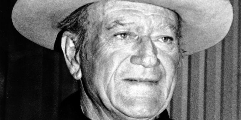 Marion Robert Morrison is the birth name of which famous American actor?