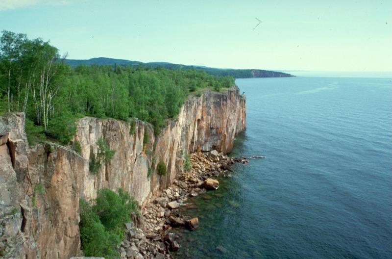 How much water is in Lake Superior? How much water is in Lake Superior?