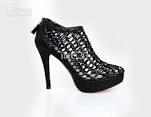 Society Trivia Question: If an American woman usually takes a shoe size 8 and plans to do some shopping in Italy, what shoe size should she look for there? Society Trivia Question: If an American woman usually takes a shoe size 8 and plans to do some shopping in Italy, what shoe size should she look for there?