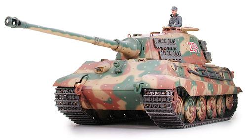 What was the largest tank battle in the history of warfare?