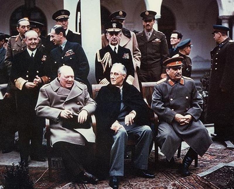 A picture of World War II's "big three", Churchill, Roosevelt, Stalin. But where are they? A picture of World War II's "big three", Churchill, Roosevelt, Stalin. But where are they?