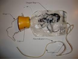 How long does an airplane oxygen mask last?