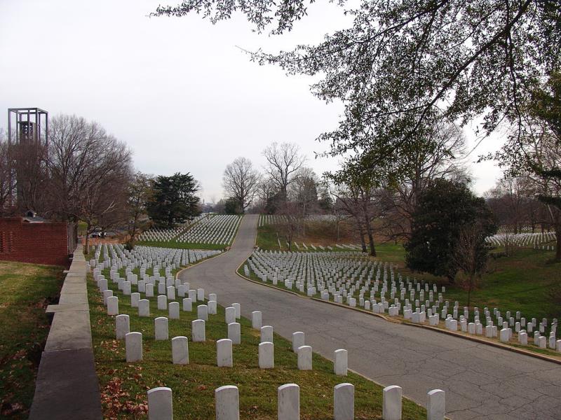 Is it true that Arlington National Cemetery is located on Confederate General Robert E. Lee’s confiscated estate?