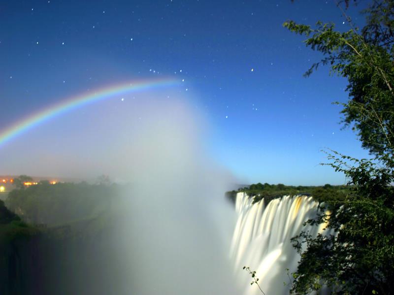Where was this unusual phenomenon photographed?