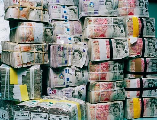 How many different denominations of bills are currently in circulation in the United States? How many different denominations of bills are currently in circulation in the United States?