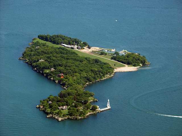 Which of the Great Lakes is Rattlesnake Island located on?