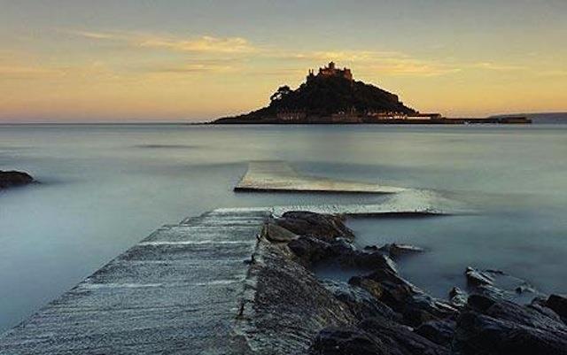 The island of Lindisfarne, off the coast of Northumberland, is noted for the production of which fortified wine? The island of Lindisfarne, off the coast of Northumberland, is noted for the production of which fortified wine?