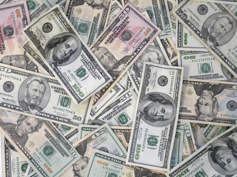 What year did the U.S. Treasury (Federal Reserve) begin taking 500, 1,000, 5,000 and 10,000 dollar bills out of circulation? What year did the U.S. Treasury (Federal Reserve) begin taking 500, 1,000, 5,000 and 10,000 dollar bills out of circulation?