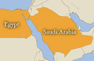 Which sea separates Egypt from Saudi Arabia?
