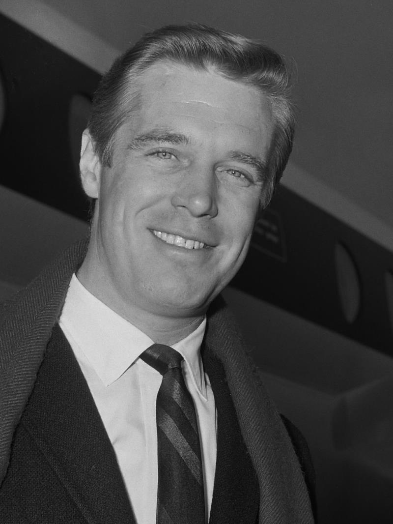 Movies & TV Trivia Question: Who is this? Movies & TV Trivia Question: Who is this?