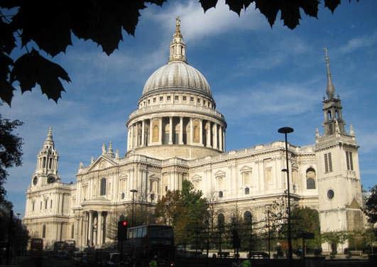 Society Trivia Question: Who was the famous architect that designed St. Paul's Cathedral, which is located in London, England? Society Trivia Question: Who was the famous architect that designed St. Paul's Cathedral, which is located in London, England?