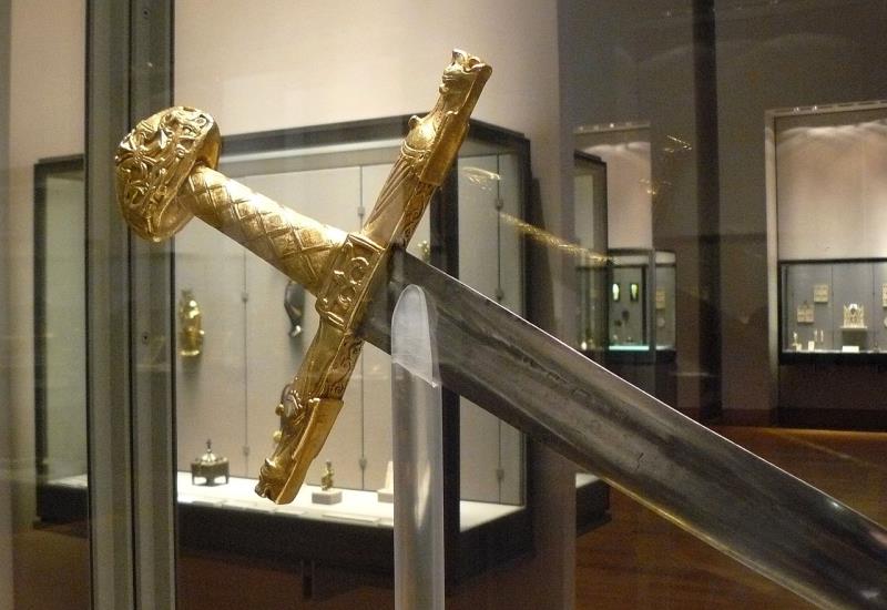Culture Trivia Question: What was the name of Charlemagne's sword? Culture Trivia Question: What was the name of Charlemagne's sword?