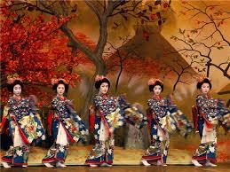 Culture Trivia Question: In Japanese culture, the phrase "Itadakimasu" is said before what? Culture Trivia Question: In Japanese culture, the phrase "Itadakimasu" is said before what?