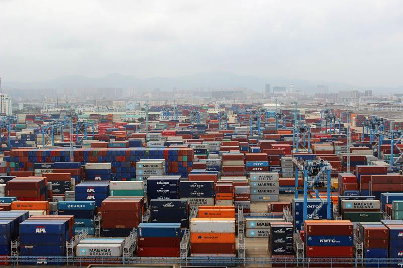 Which country has the largest sea port in the world?