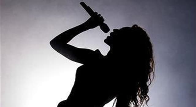 Culture Trivia Question: Which North American female recording artist or musician has the highest net worth by most current verified data? Culture Trivia Question: Which North American female recording artist or musician has the highest net worth by most current verified data?