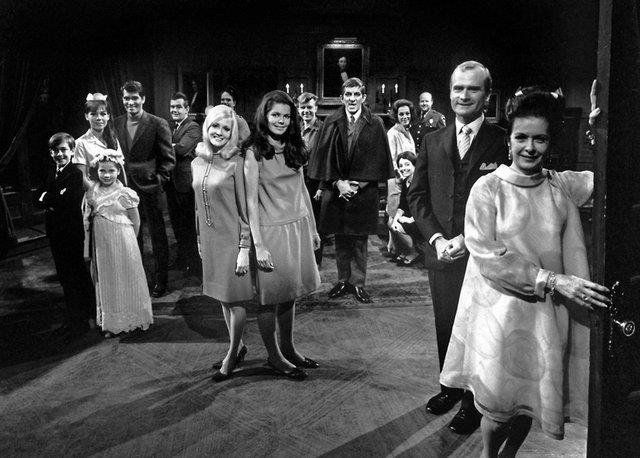 Movies & TV Trivia Question: Who played the character of Elizabeth Collins Stoddard in the television soap opera Dark Shadows from 1966-1971? Movies & TV Trivia Question: Who played the character of Elizabeth Collins Stoddard in the television soap opera Dark Shadows from 1966-1971?