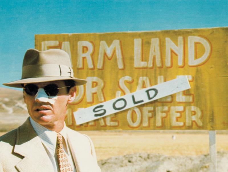 Which film used the third story in a trilogy that started with "Chinatown" and "The Two Jakes?" Which film used the third story in a trilogy that started with "Chinatown" and "The Two Jakes?"
