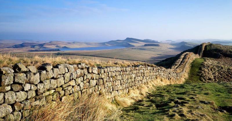 Who was the Roman Emperor that built a wall across northern Britainnia in the second century? Who was the Roman Emperor that built a wall across northern Britainnia in the second century?