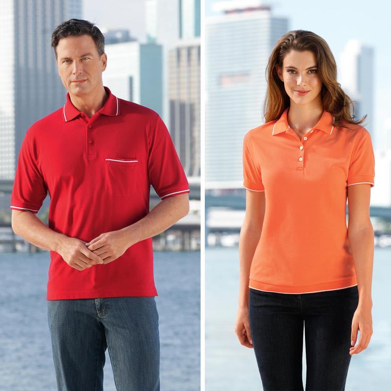 Why are men's and women's shirt buttons on opposite sides? Why are men's and women's shirt buttons on opposite sides?
