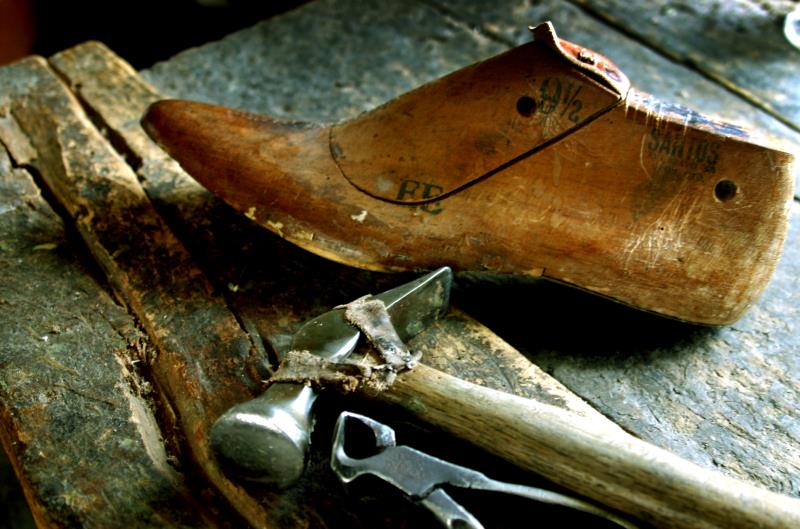 What is the name for someone who makes shoes?