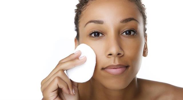 What is dermatophagia?