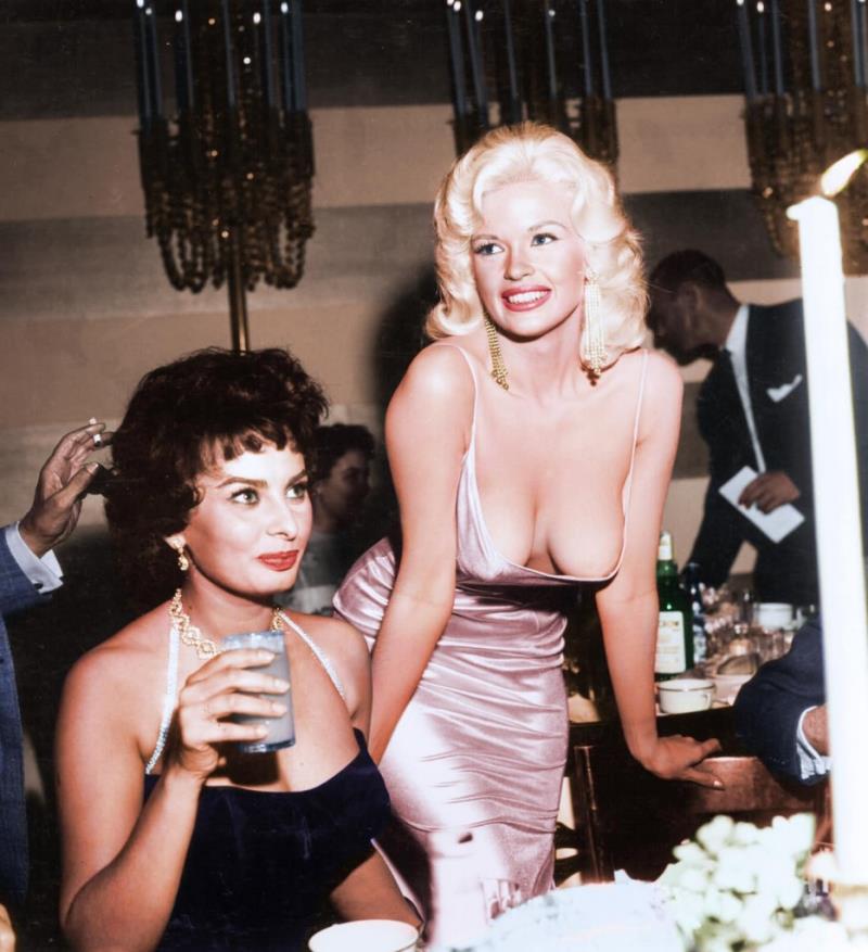 Who are the two movie actresses pictured below?