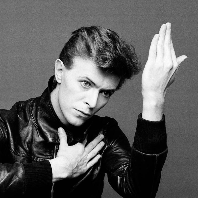 Who sang with David Bowie on the 1985 UK number one single 'Dancing in the Street'? Who sang with David Bowie on the 1985 UK number one single 'Dancing in the Street'?