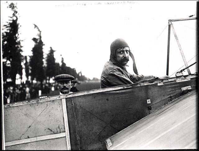 History Trivia Question: How much did Louis Blériot win from the 'Daily Mail' for making the first flight across the English channel? History Trivia Question: How much did Louis Blériot win from the 'Daily Mail' for making the first flight across the English channel?