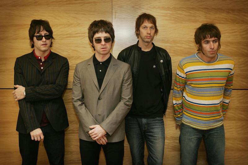 The group Oasis had eight No.1's in the UK, but which was their only million selling single that only reached No.2? The group Oasis had eight No.1's in the UK, but which was their only million selling single that only reached No.2?