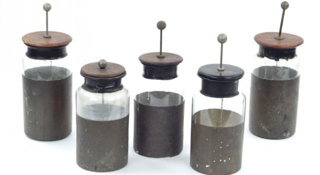 Science Trivia Question: What is collected and stored in a 'Leyden jar'? Science Trivia Question: What is collected and stored in a 'Leyden jar'?