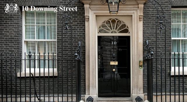 Which Prime Minister fought a duel with the George William Finch-Hatton, Earl of Winchilsea?