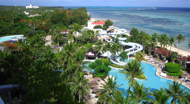 A person born in Saipan becomes a citizen of which country?