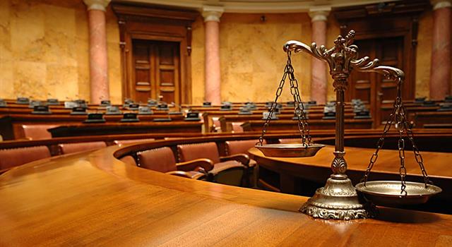 Who was the first U.S. reality show courtroom judge to be seen on television?