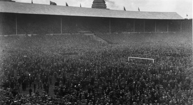 In what year was the FA Cup first played at Wembley Stadium?