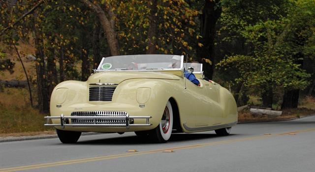 In 1941 automobile production came to a stop so that the factories could focus on the war effort during WWII. Сan you name the car pictured below?