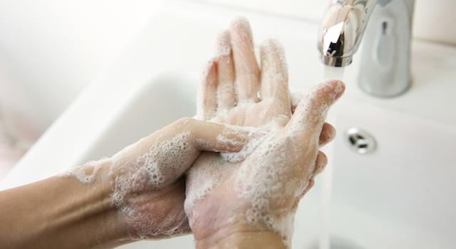 What are common symptoms of influenza?