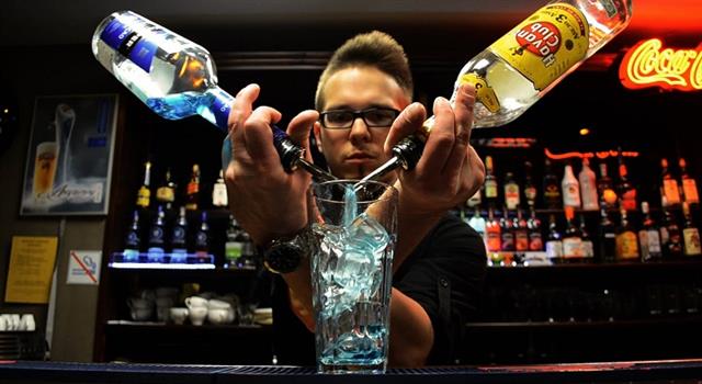 What bartender's implement is used to crush, blend and mix ingredients for a drink?