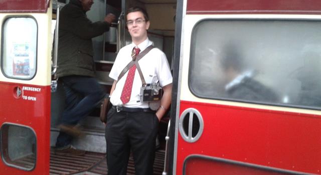 Which British Prime Minister once failed to become a bus conductor due to his height?