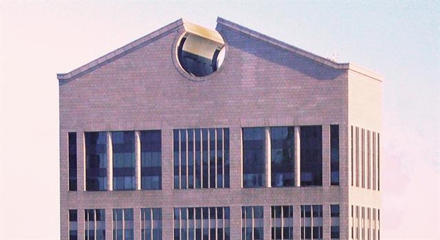 What famous skyscraper with the “Chippendale Top” is located at 550 Madison Ave. in New York City? What famous skyscraper with the “Chippendale Top” is located at 550 Madison Ave. in New York City?