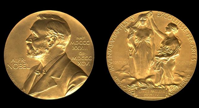 What is the name of the Chinese woman who shared the 2015 Nobel Prize for Medicine?