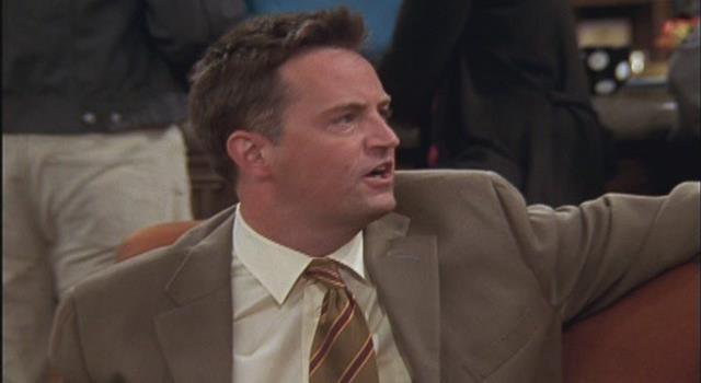 Which actress played Chandler's father in the TV series 'Friends'?